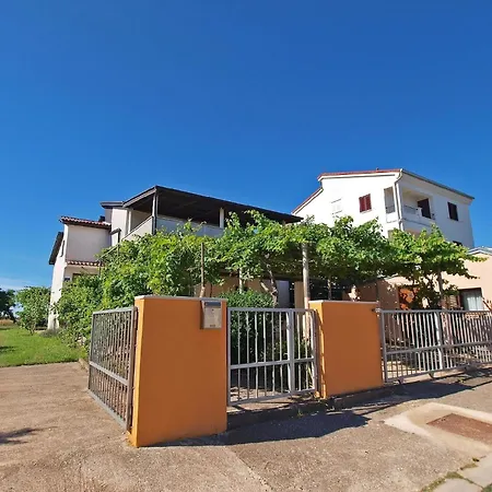 Ferienwohnung Fur 4 Personen Ca 40 Qm In Banjole, Istrien Istrische Riviera - B54366 * 班约勒